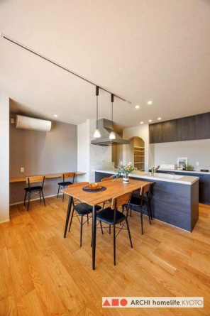 小上がりスペース＆使用用途自由な小スペースもあります。