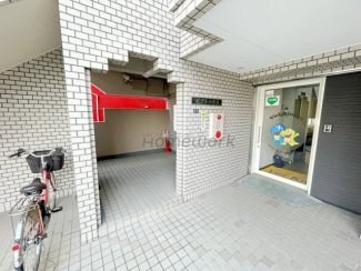 【エントランス】