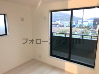 スタンダードな洋室です