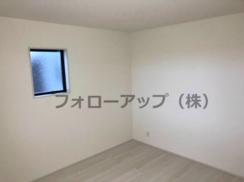 きれいな洋室です