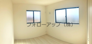 広々とした洋室です