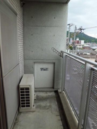 【バルコニー】