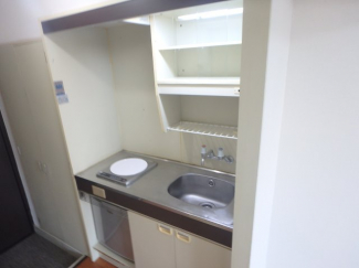 コンパクトなキッチンで掃除もラクラク