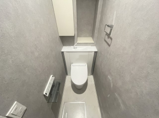 清潔感のあるトイレです