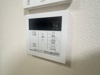 給湯器リモコンです