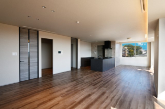 【居間・リビング】