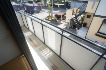 【バルコニー】