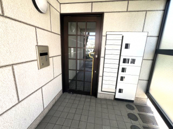 【エントランス】