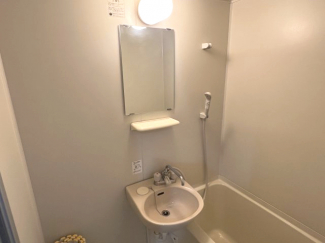 【洗面所】