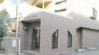 エントランス外観