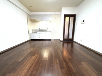 約8帖のリビング