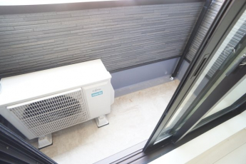 【バルコニー】