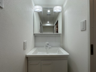 【独立洗面台】