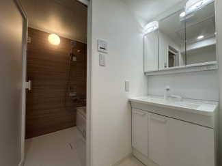 【独立洗面台】