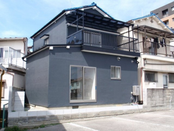 南側には障害物がなく、陽当たり良好です。