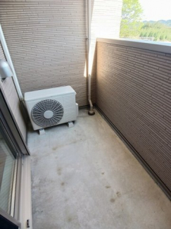 【バルコニー】