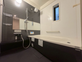 日々の疲れを癒すお風呂付です