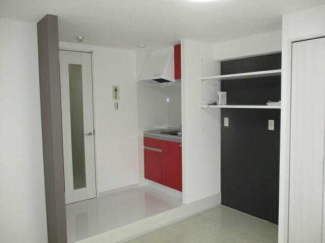 落ち着いた雰囲気のアクセントクロスを使用