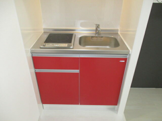 デザインキッチン（１口ＩＨコンロ）入替え済み・冷蔵庫置き場上