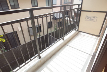 【バルコニー】