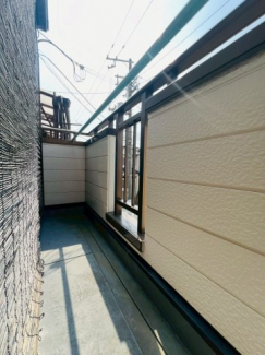 【バルコニー】