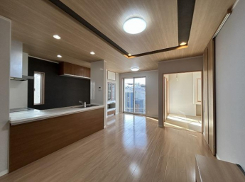 【居間・リビング】