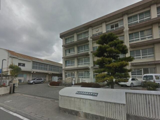 松山市立南第二中学校まで850m