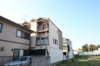 周辺から見た建物外観別角度