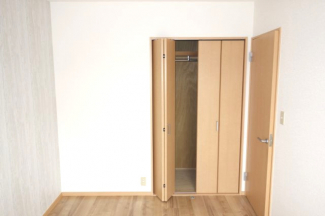 ６帖洋室のクローゼット