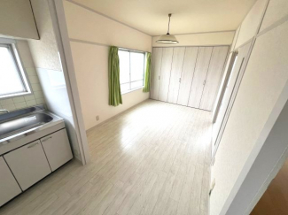 【居間・リビング】