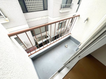 【バルコニー】