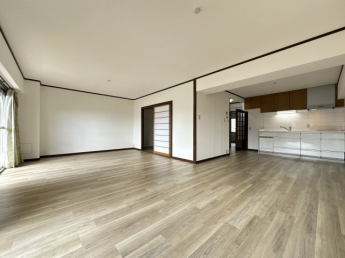 【居間・リビング】