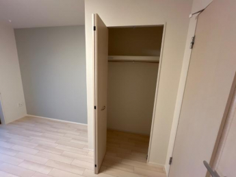 洋室クローゼット