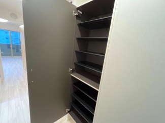 シューズボックス