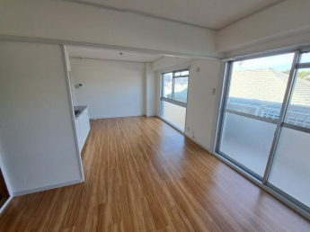 【居間・リビング】