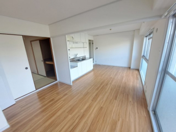 【居間・リビング】