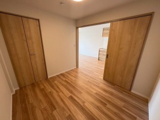 個人の部屋や寝室として使える洋室です