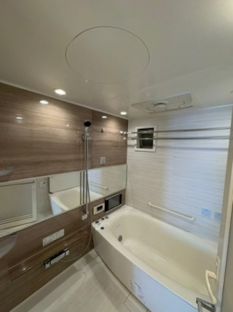 広いお風呂で日々の疲れを落としましょう