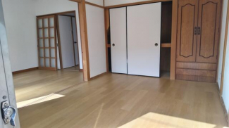 収納有　６帖　二間