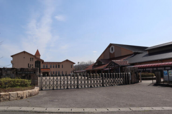 西条市立丹原西中学校まで1189m