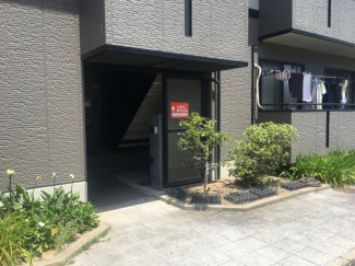 【エントランス】