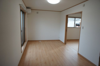 左右反転タイプです