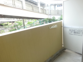 【バルコニー】