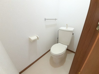 コンパクトで使いやすいトイレです