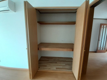 たっぷりとした収納スペースです