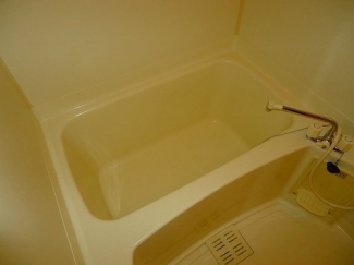 ゆったり過ごせるお風呂です