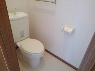 ゆったりとした空間のトイレです