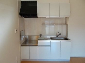 コンパクトなキッチンで掃除もラクラク