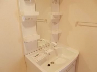 コンパクトで使いやすい洗面所