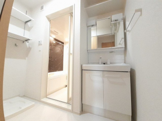 広い洗面スペース